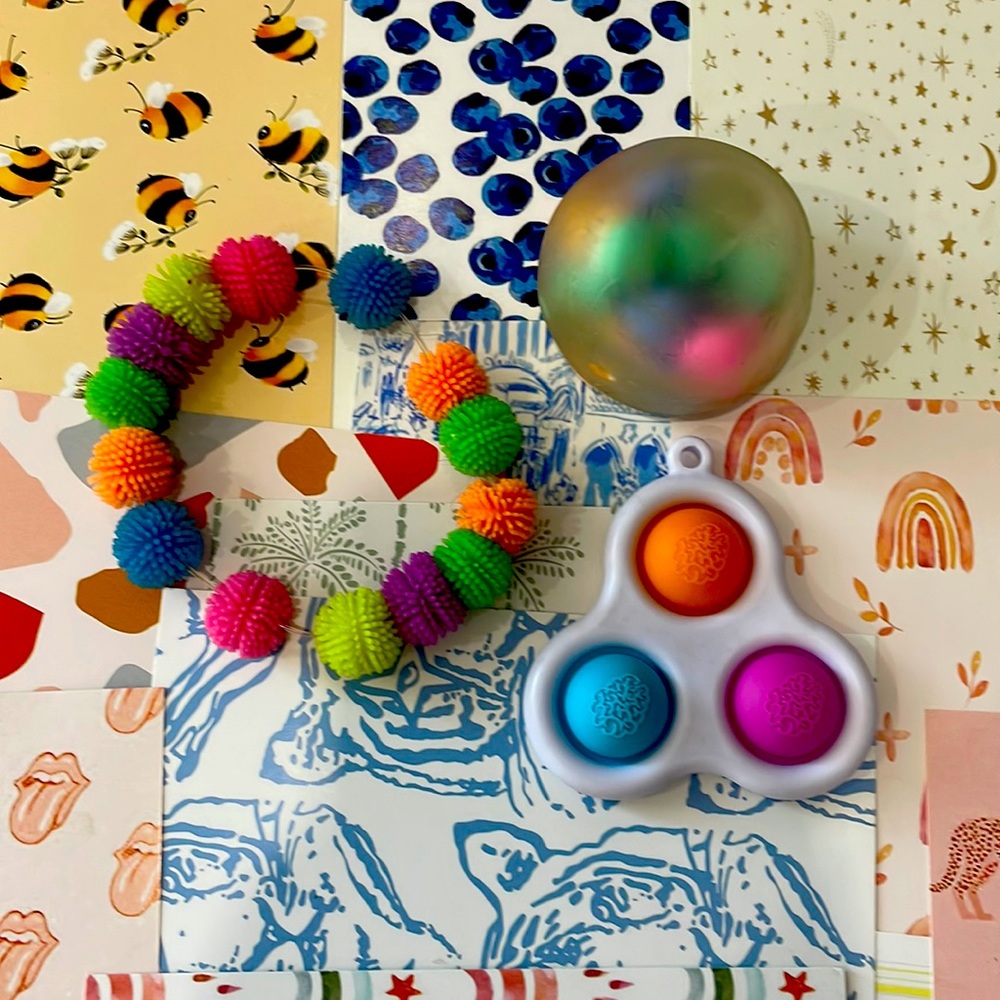 Rainbow fidget pack